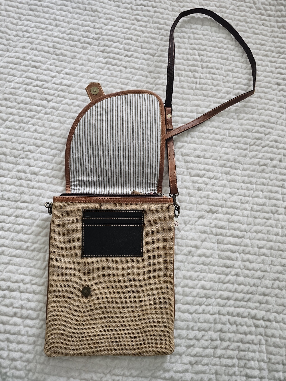 Vann & Co Small Woven Crossbodt - Picture 3 of 5